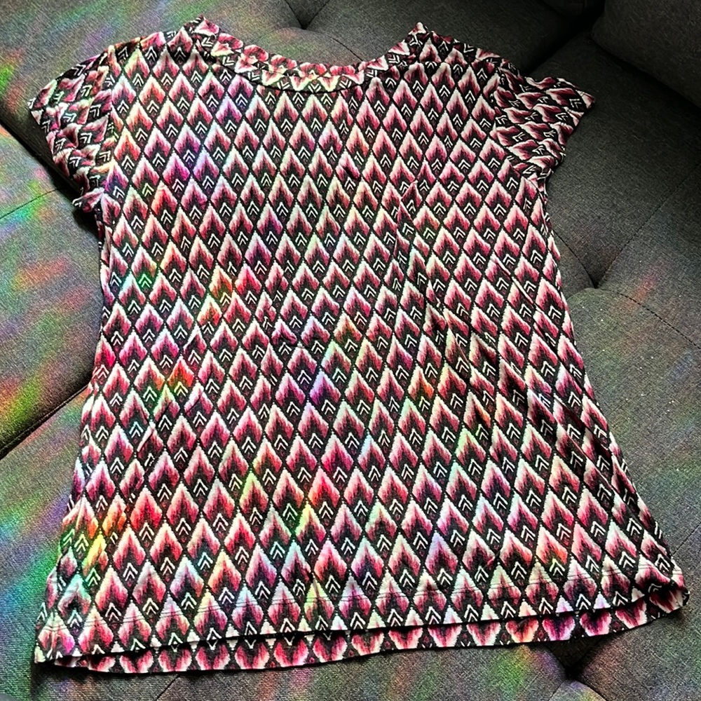 Red patterned top